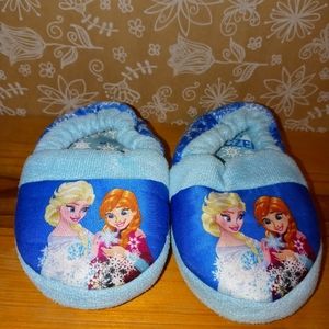 Frozen Slippers